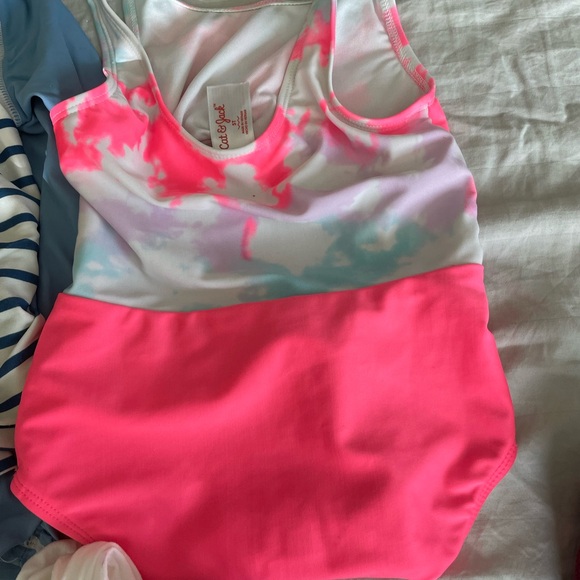 Girls bundle 4-6 - Picture 2 of 5